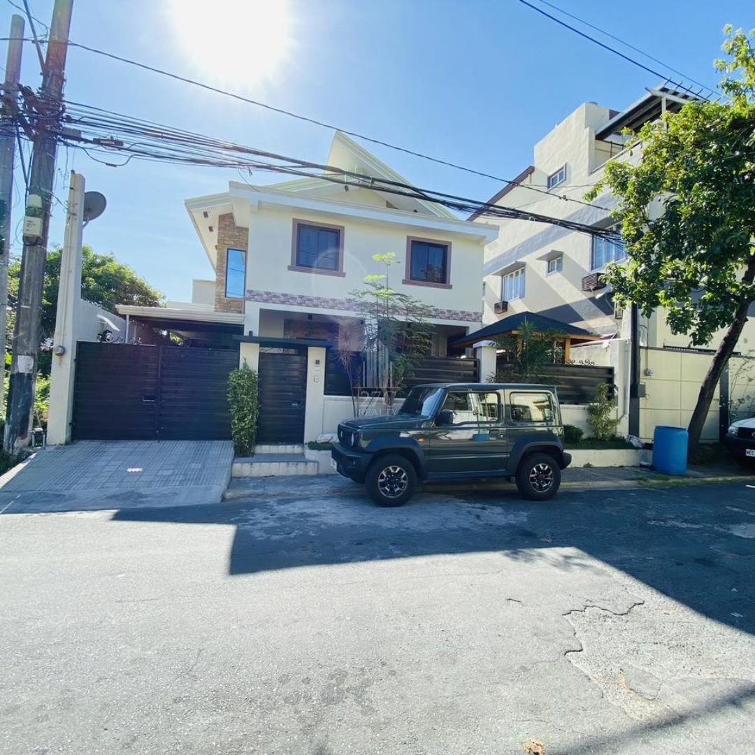 Relatively-New-House-Lot-in-Better-Living-Subdivision-Paranaque-