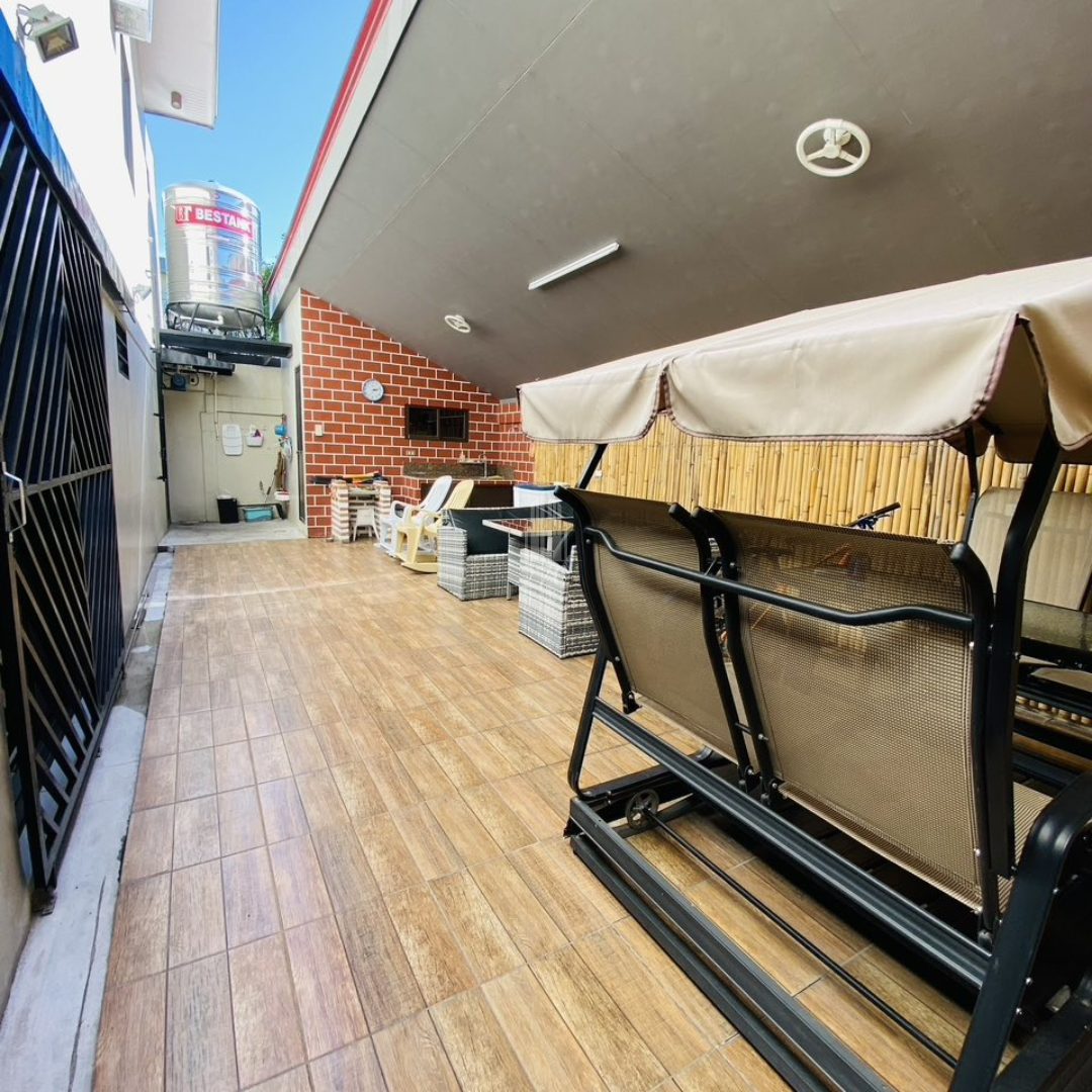 Relatively-New-House-Lot-in-Better-Living-Subdivision-Paranaque