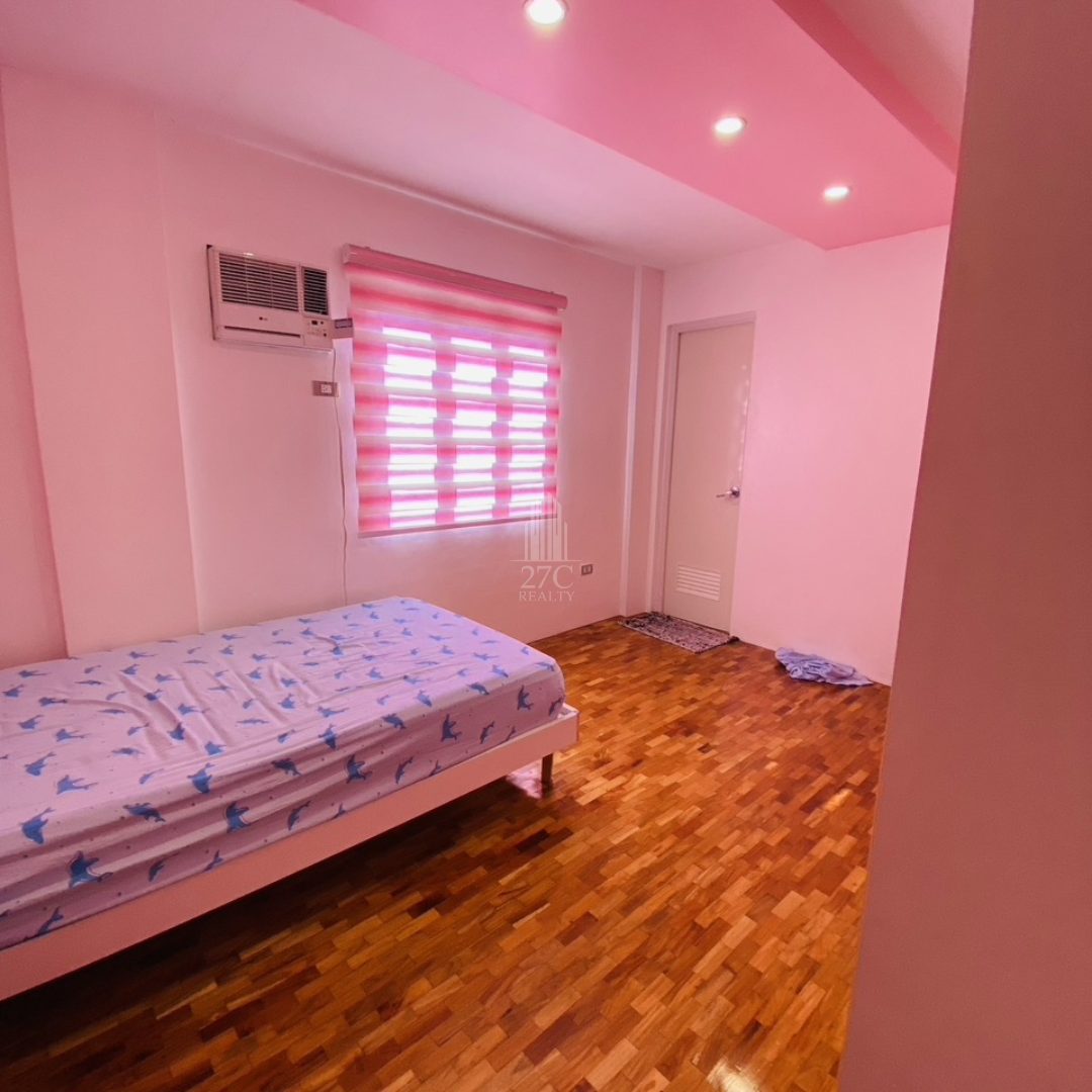 Relatively-New-House-Lot-in-Better-Living-Subdivision-Paranaque