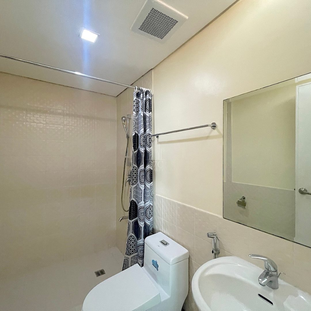 McKinley-Park-Residences-Taguig-City-Sale-Beautiful-2BR-Loft-4