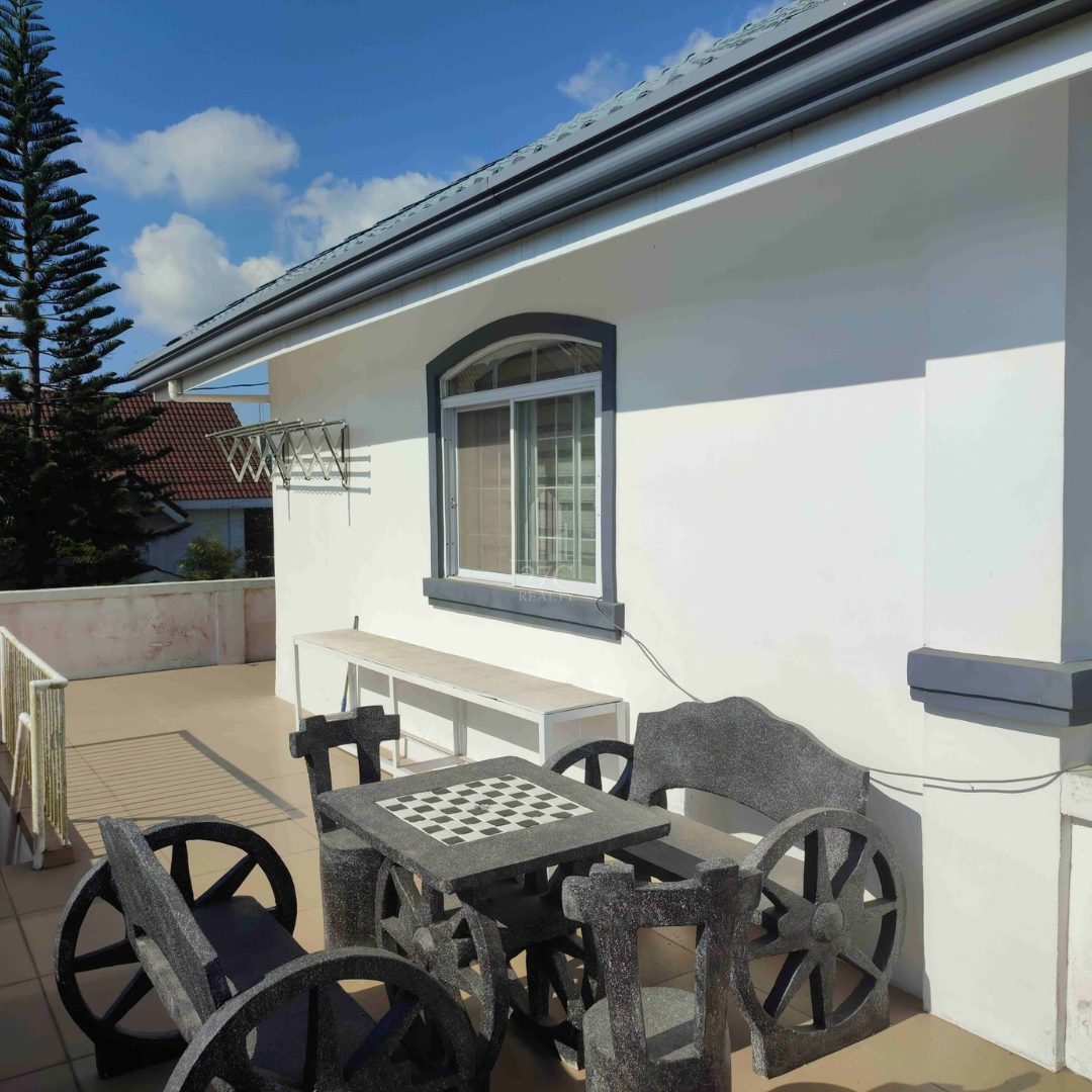 2-Storey-Residential-Tagaytay-House-and-Lot-For-Sale-in-Greenville-Sub.-Tagaytay-City-5