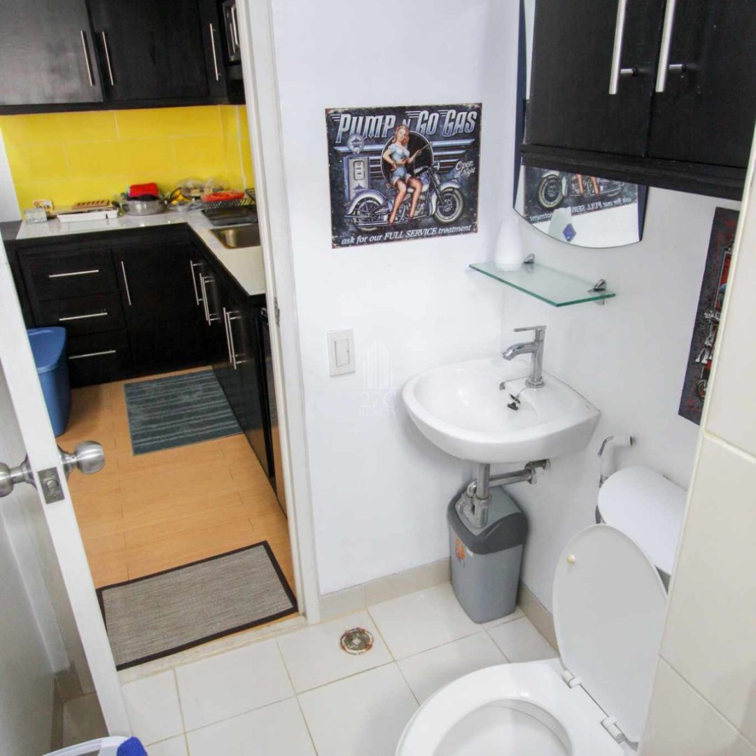 Fully-furnished-Condo-Unit-Sale-in-Tower-3-Avida-Towers-New-Manila-QC-