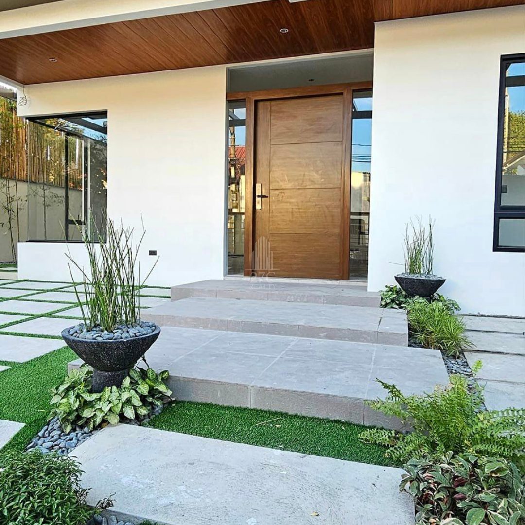 Brand-New-House-with-Pool-For-Sale-in-BF-Homes-Las-Pinas-City
