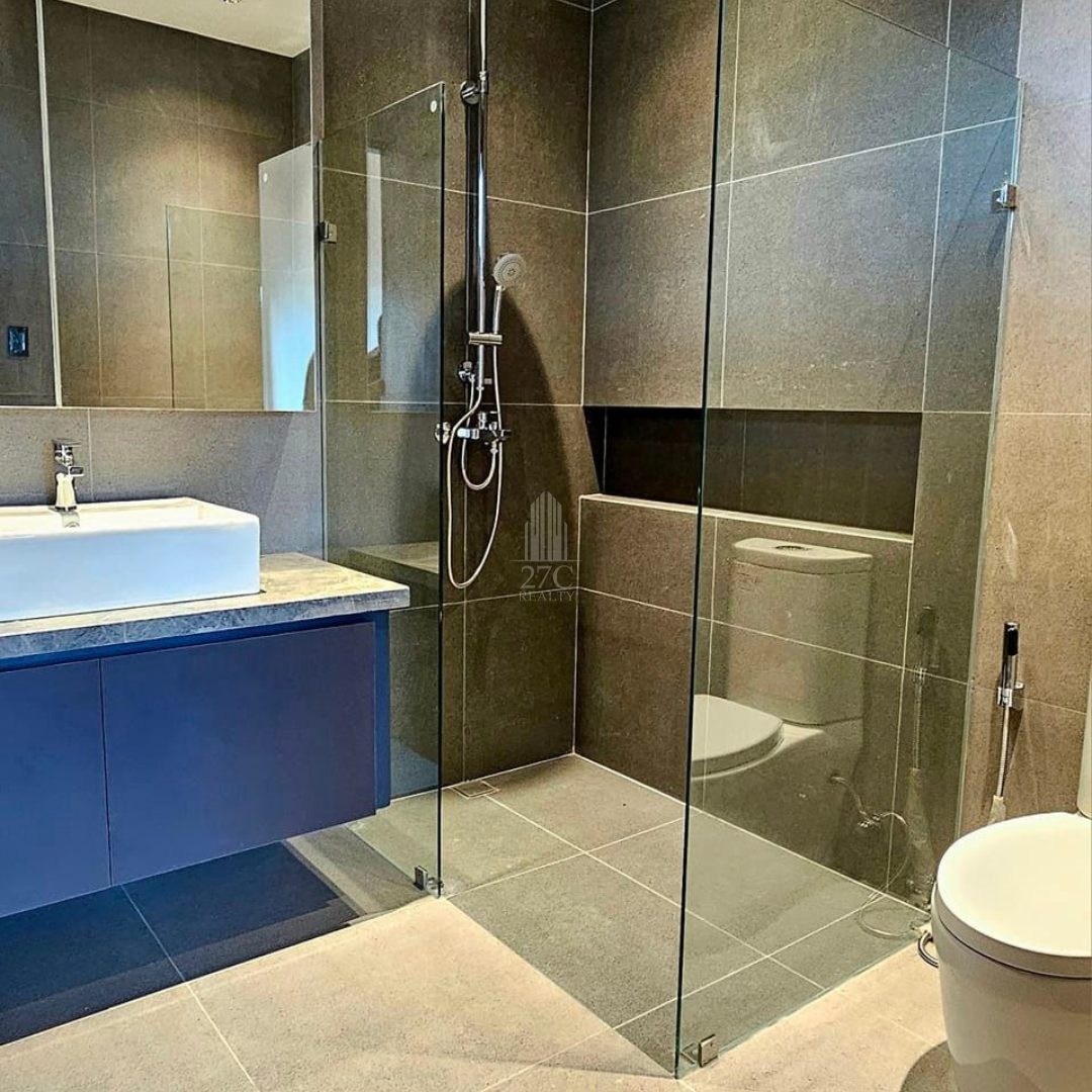 Brand-New-House-with-Pool-For-Sale-in-BF-Homes-Las-Pinas-City-