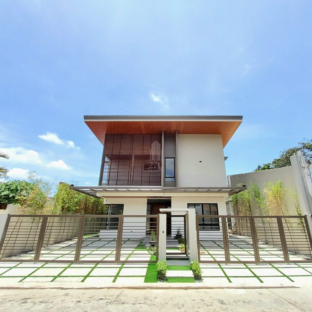 Brand-New-House-with-Pool-For-Sale-in-BF-Homes-Las-Pinas-Cit