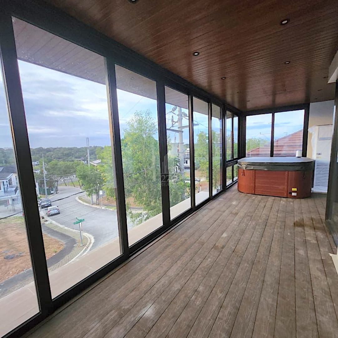 Brazilia-Heights-Muntinlupa-City-Modern-3-Storey-House-for-Sale-6