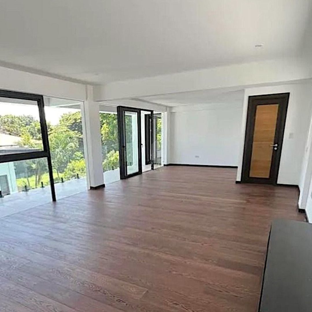 Hillsborough-Alabang-Muntinlupa-City-New-House-with-Pool-and-Elevator-for-Sale-6