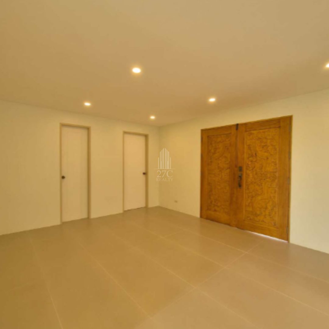 Newly-Renovated-House-with-Fool-For-Sale-in-Hillsborough-Alabang-