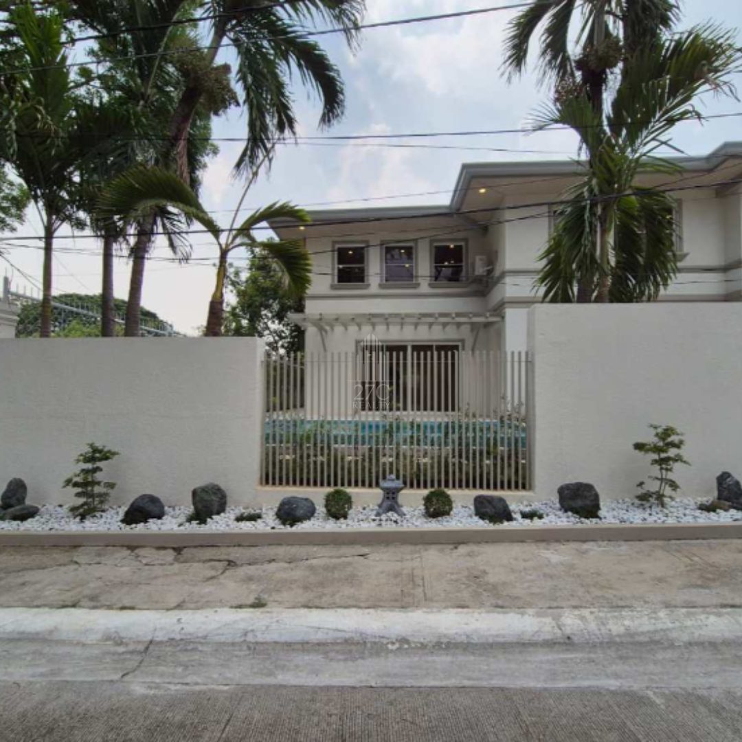 Newly-Renovated-House-with-Fool-For-Sale-in-Hillsborough-Alabang-4