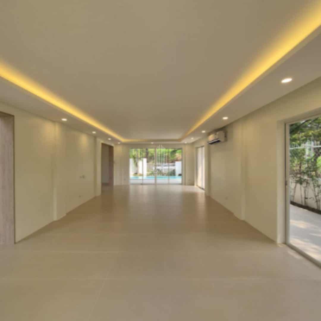 Newly-Renovated-House-with-Fool-For-Sale-in-Hillsborough-Alabang-