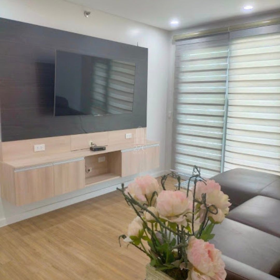 Fully-furnished-Penthouse-Unit-for-SALE-at-Sequoia-Tower-at-Two-Serendra-BGC