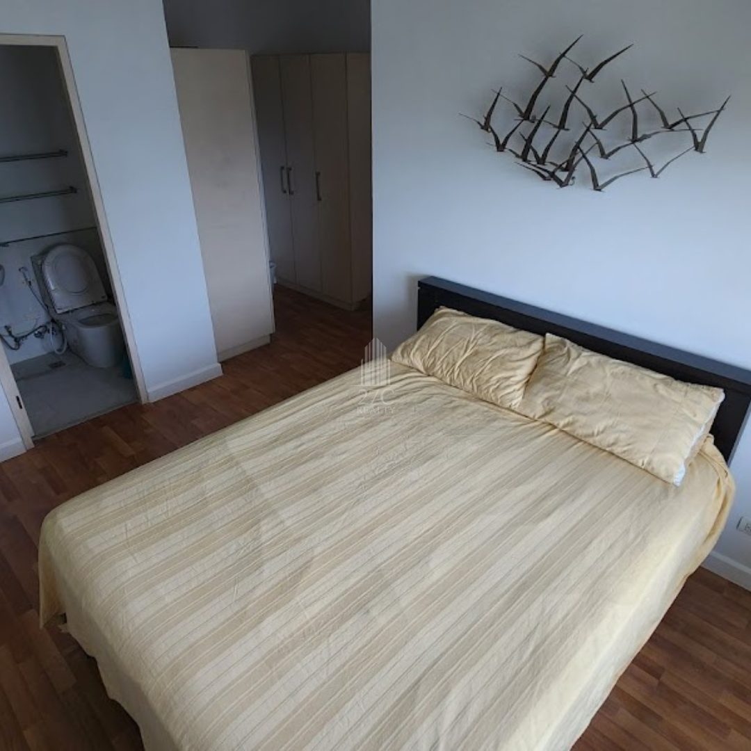 NIce-2BR-Condo-Unit-For-Rent-in-Aston-at-Two-Serendra-Taguig-1