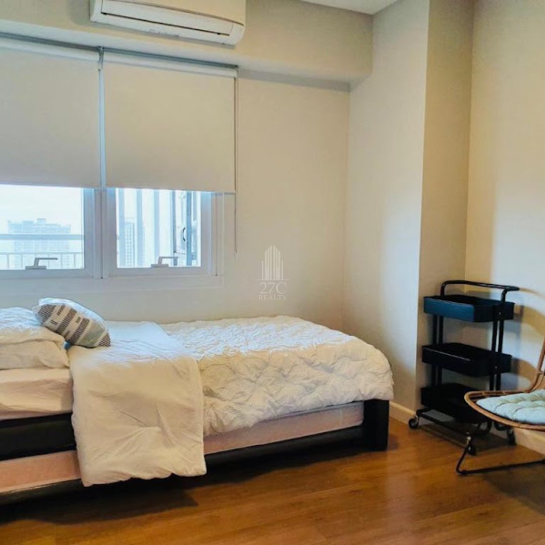 Spacious-2BR-Unit-For-Rent-in-Aston-Two-Serendra-Taguig