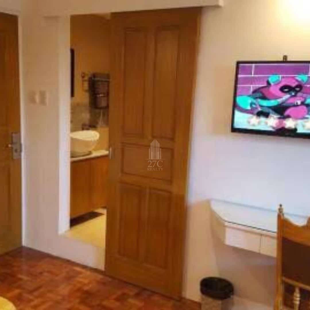 Amorsolo-Street-Legazpi-Village-Building-For-Sale