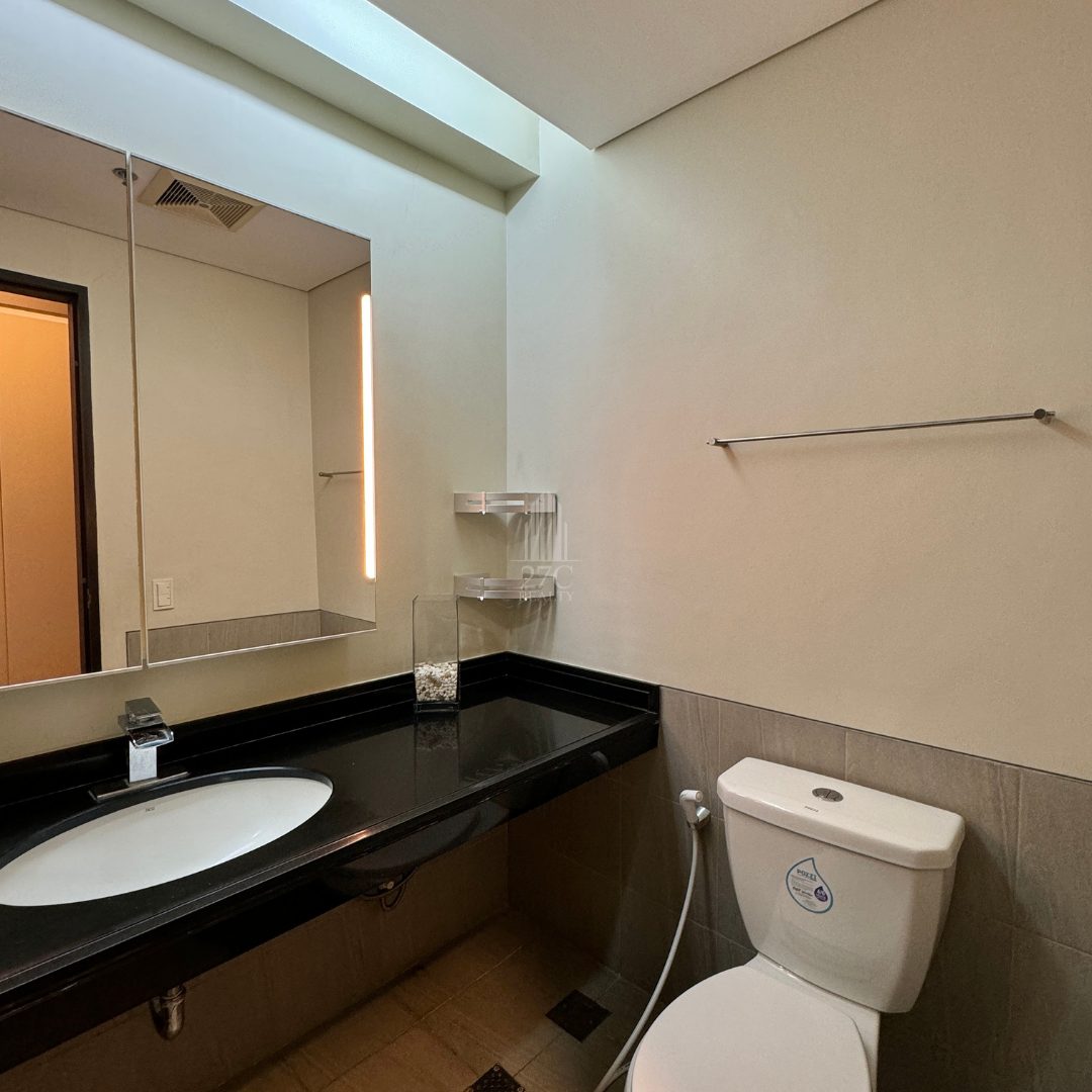 Spacious-2BR-Unit-for-Lease-at-The-Residences-At-Greenbelt-Makati-